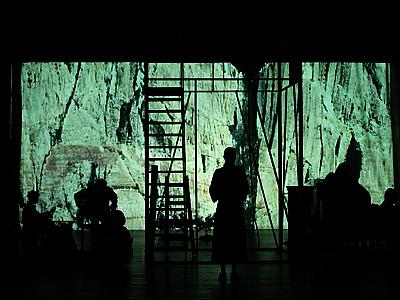 dogville_djkt_2026_foto_irena_sterbova-1506