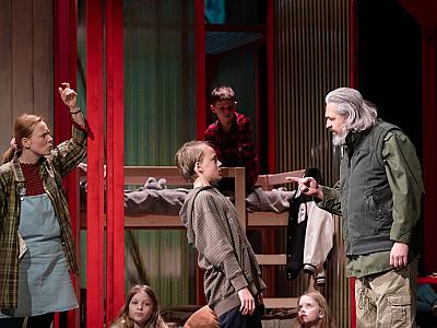 dogville_djkt_2026_foto_irena_sterbova-0902