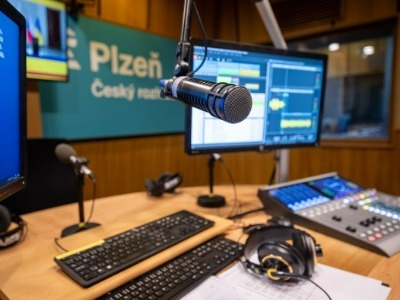 Na divadlo do rozhlasu