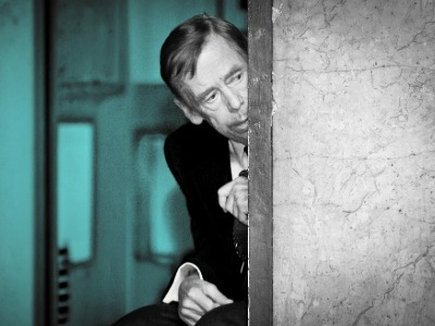 Havel do sluchátek. Činohra připomene jeho 90. narozeniny podcastovou minisérií