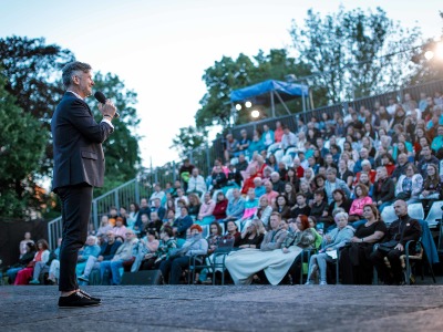 Pod plzeňským nebem nejen divadlo